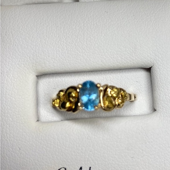 10 kt gold blue Sapphire nugget ring - Picture 2 of 3